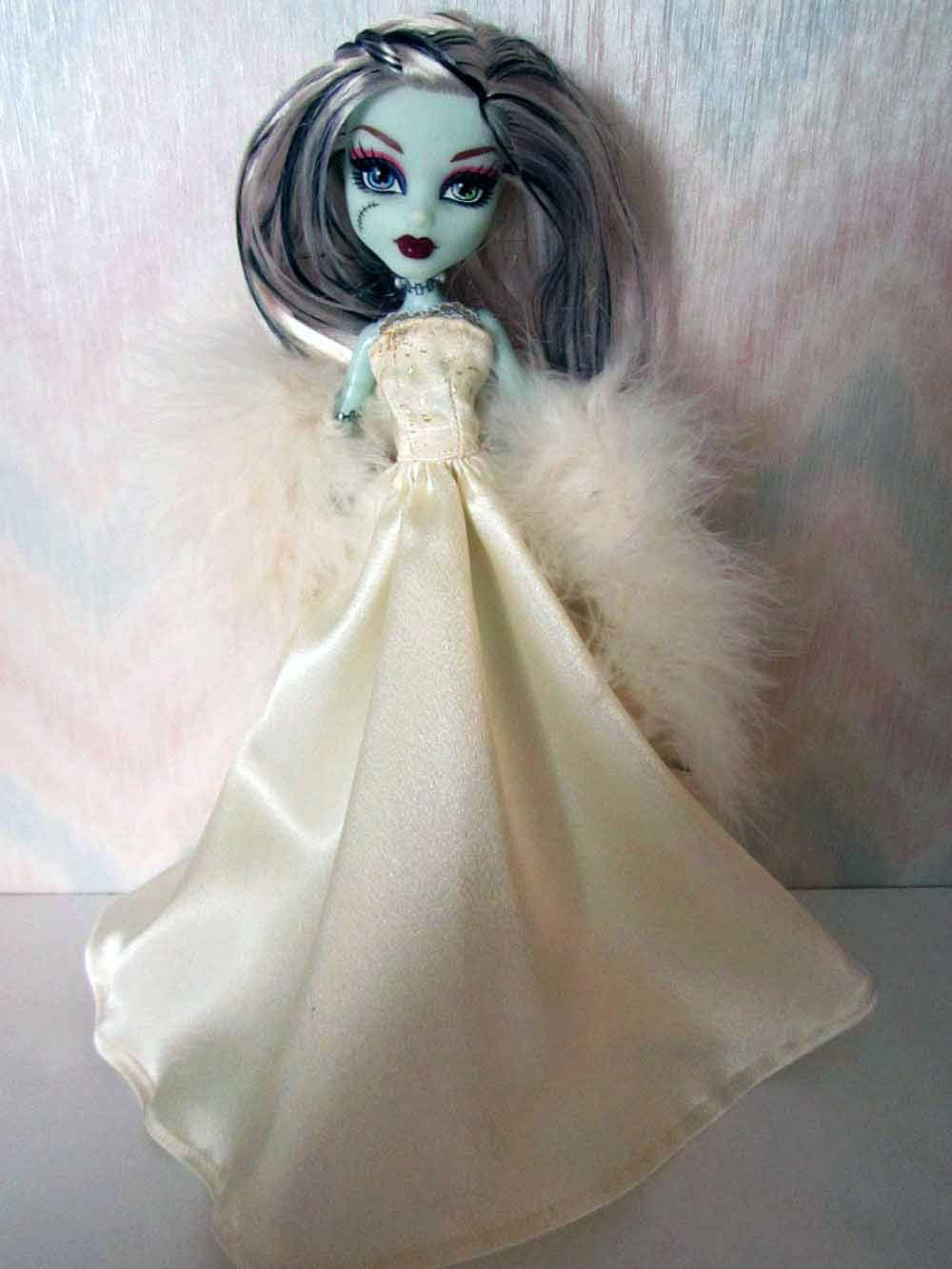 MH Cream Holiday Gown