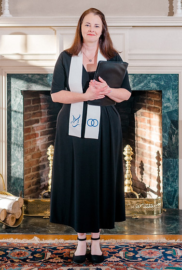 Connecticut-wedding-officiant-Kathy-Vass-minister.jpg