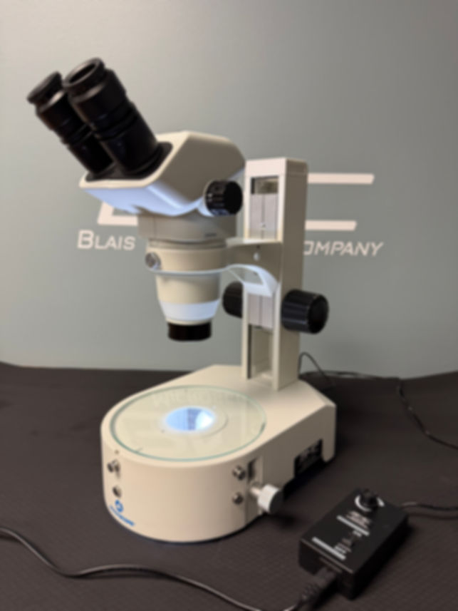 Accu Scope 3075 Diascopic 