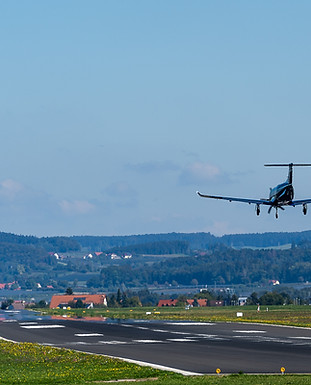 aircraft-3702679.jpg