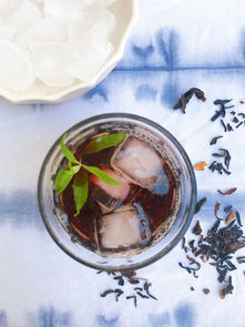 Karkadé ou limonade aux fleurs d’hibiscus