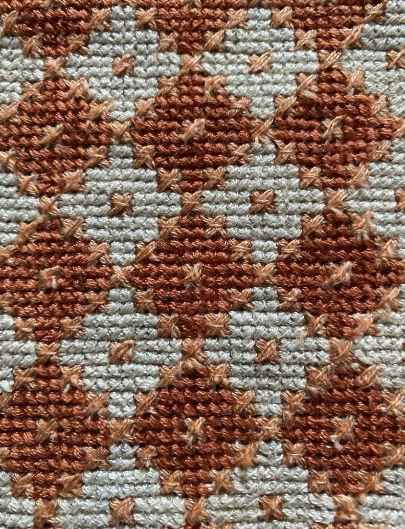 Miniature : Paire de tapisseries aux petits points