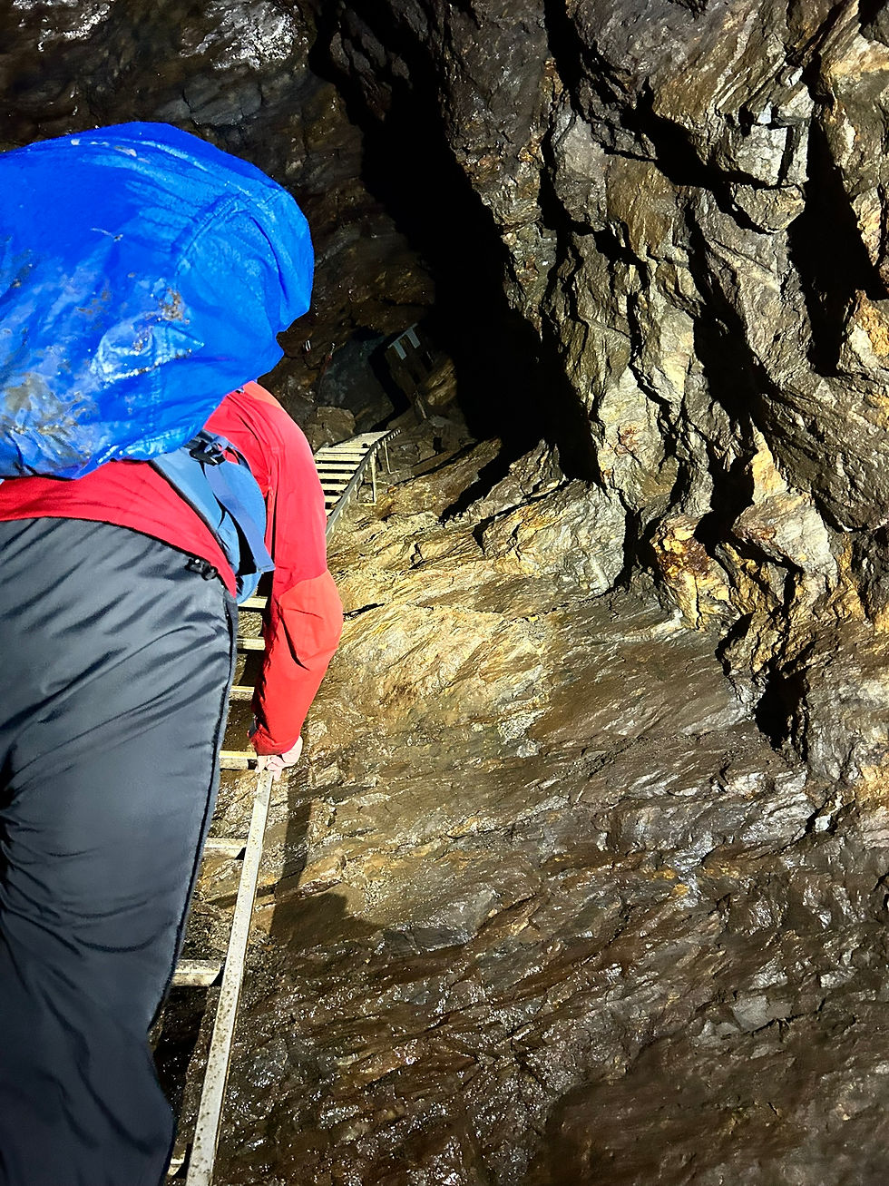 Beim Durchstieg durch den Zinkwandstollen.