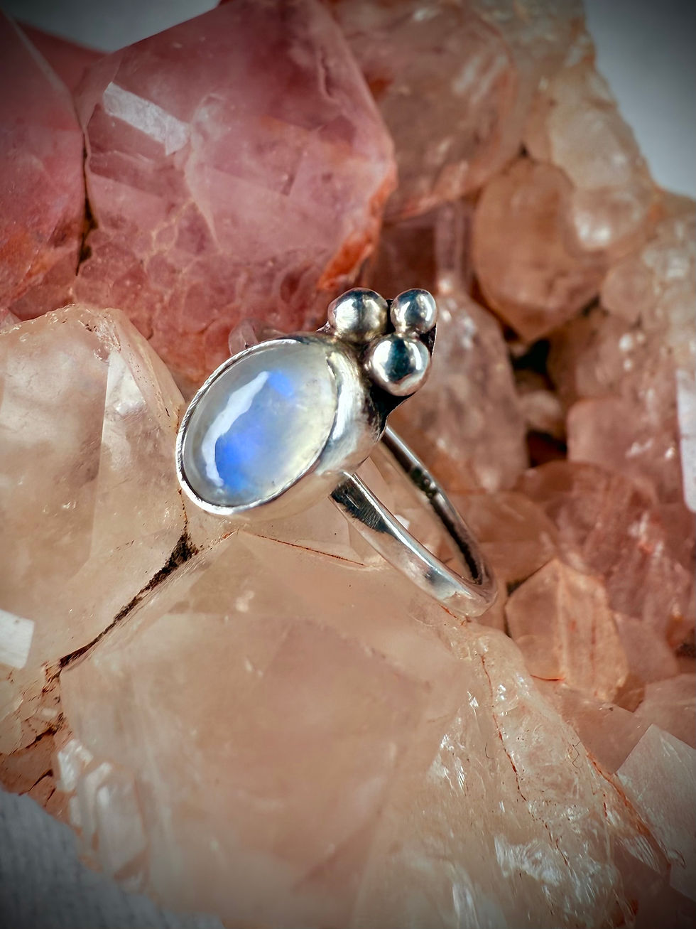 4. Anillo PIERDA LUNA
