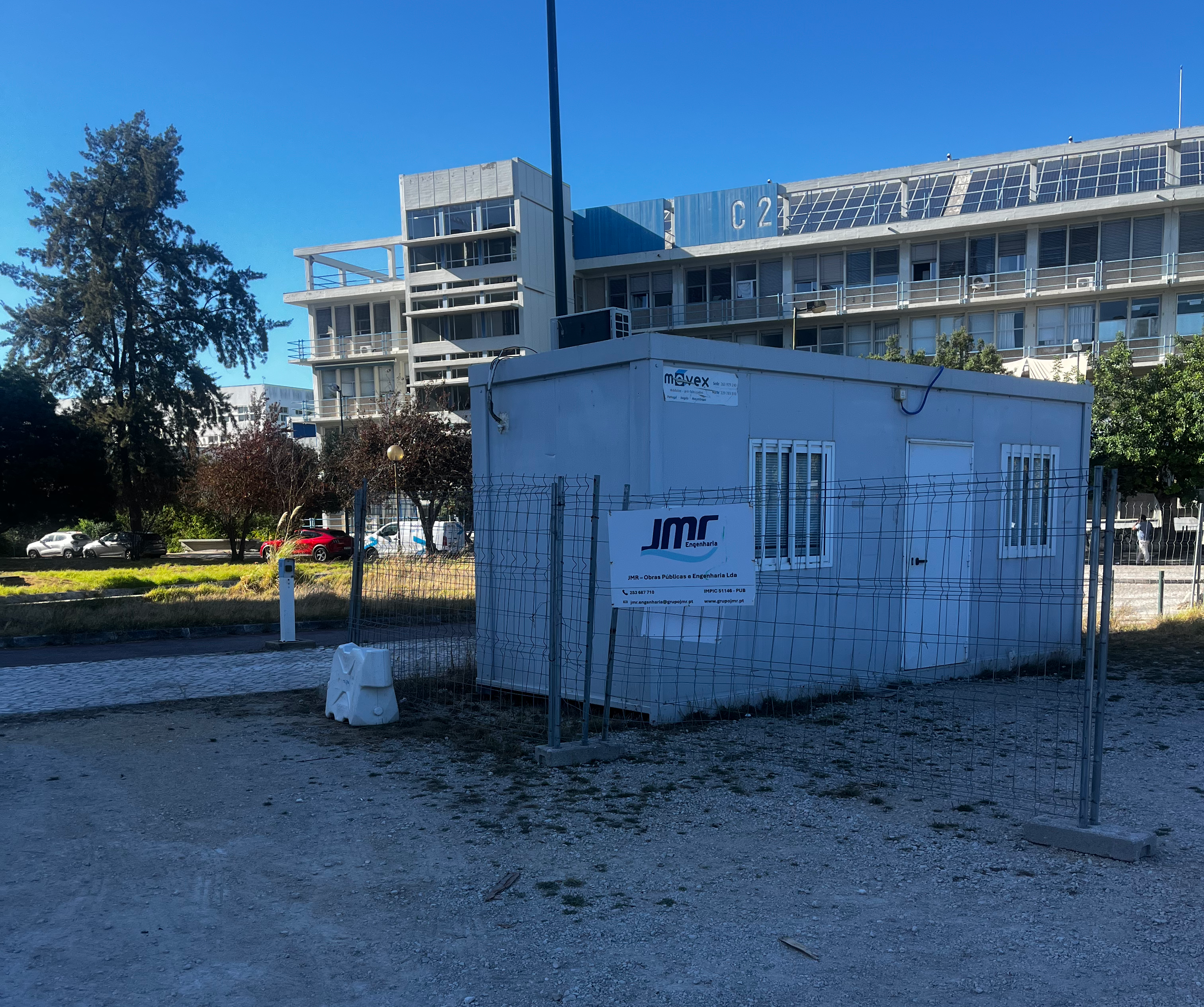 Modular Field Office at Universidade de Lisboa - Lisbon