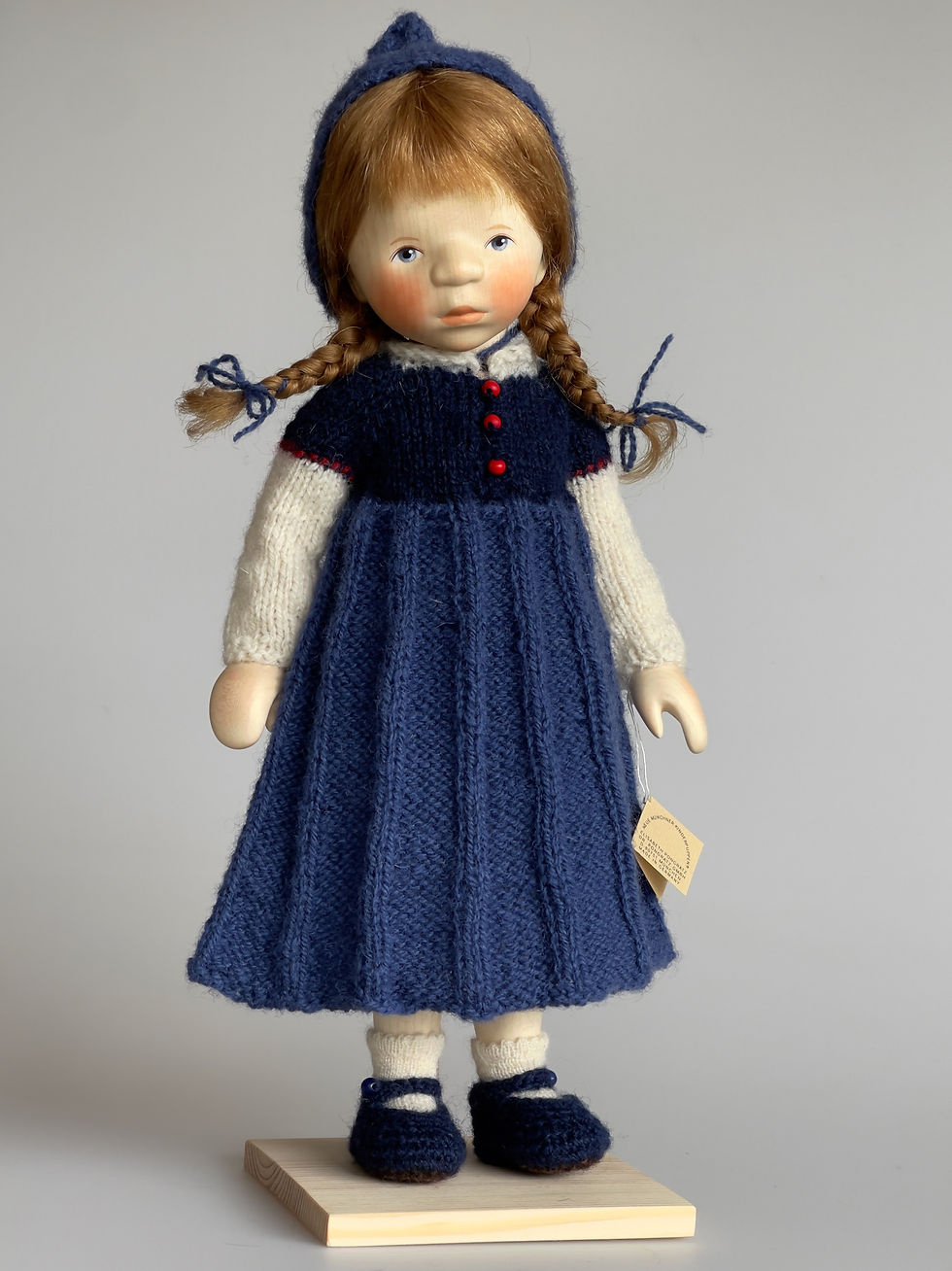 Artist doll with knitted dress | Elisabeth Pongratz-Schöfer