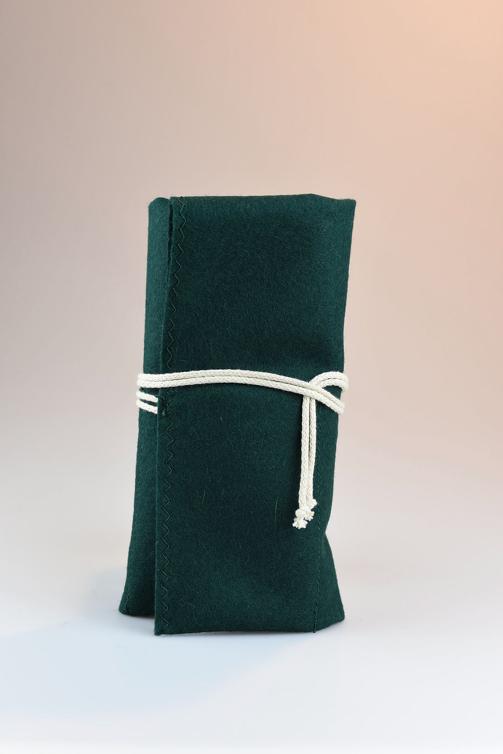 Thumbnail: Tiny artist doll in blue knit | Elisabeth Pongratz-Schöfer