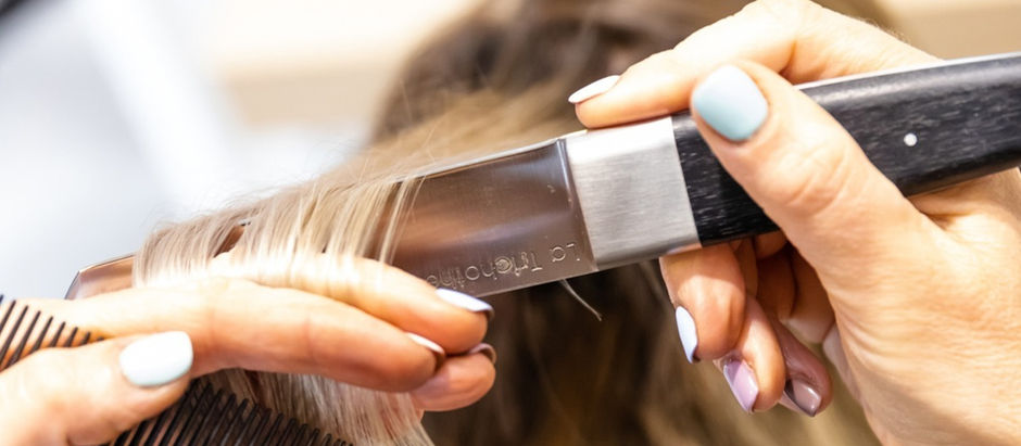 Explorez la Coupe Énergétique et la Trychothérapie : Un Voyage Holistique vers la Beauté Capillaire
