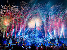 Watch the #DisneyParksLIVE stream of the New Year's Eve Fireworks December 31