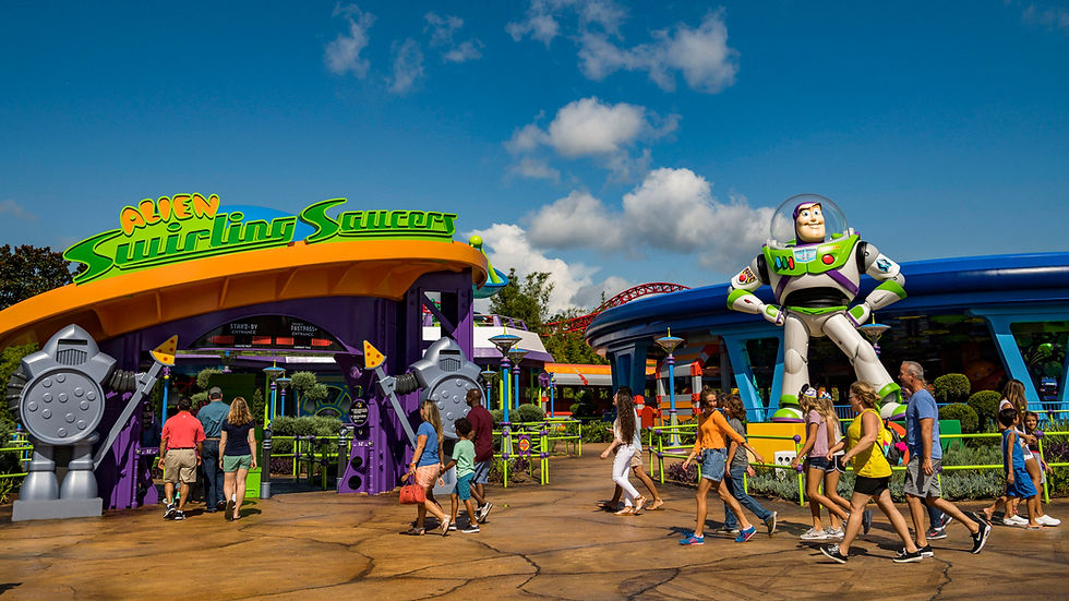 Toy Story Land - Alien Swirling Saucers