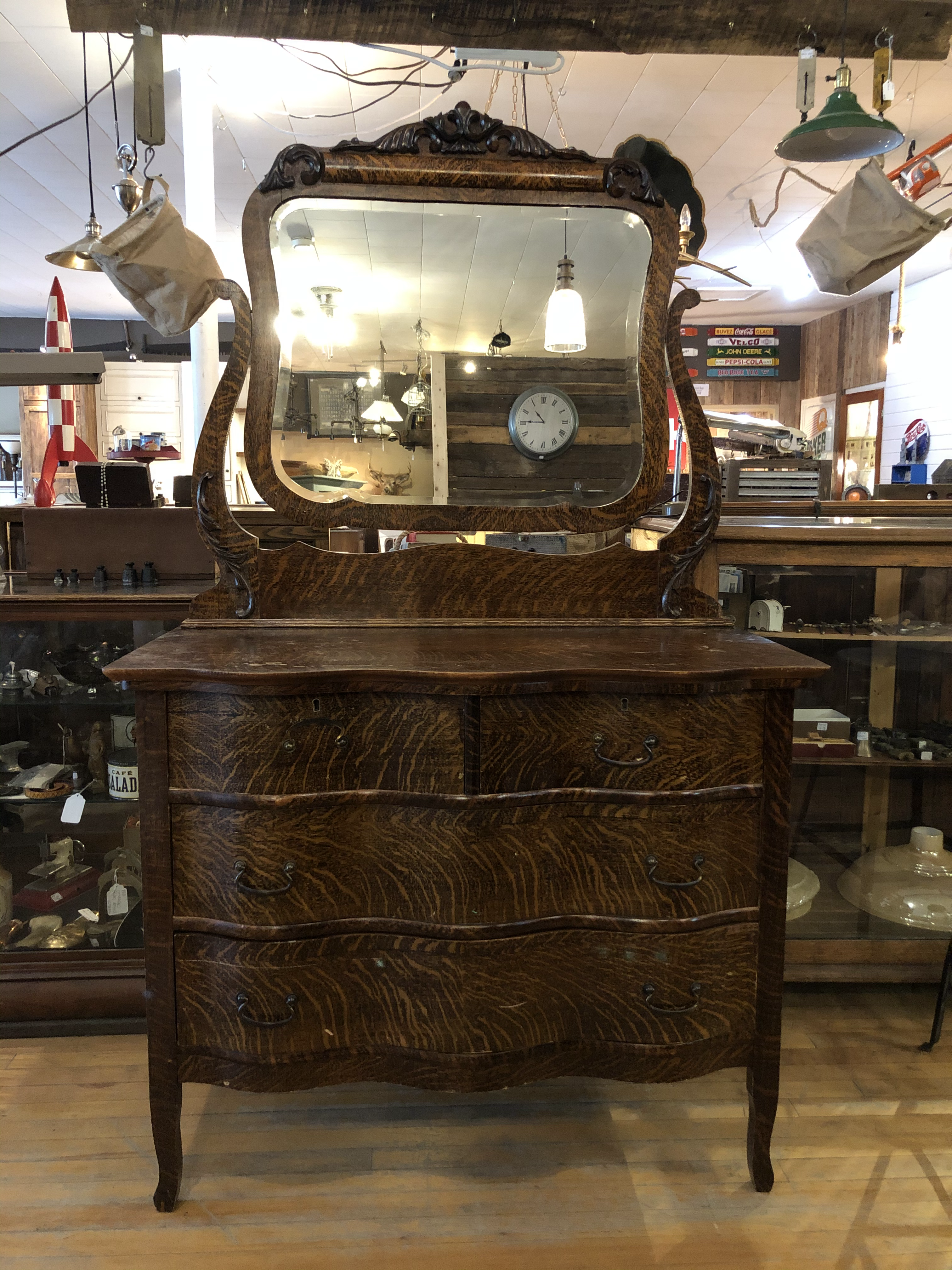 Commode antique