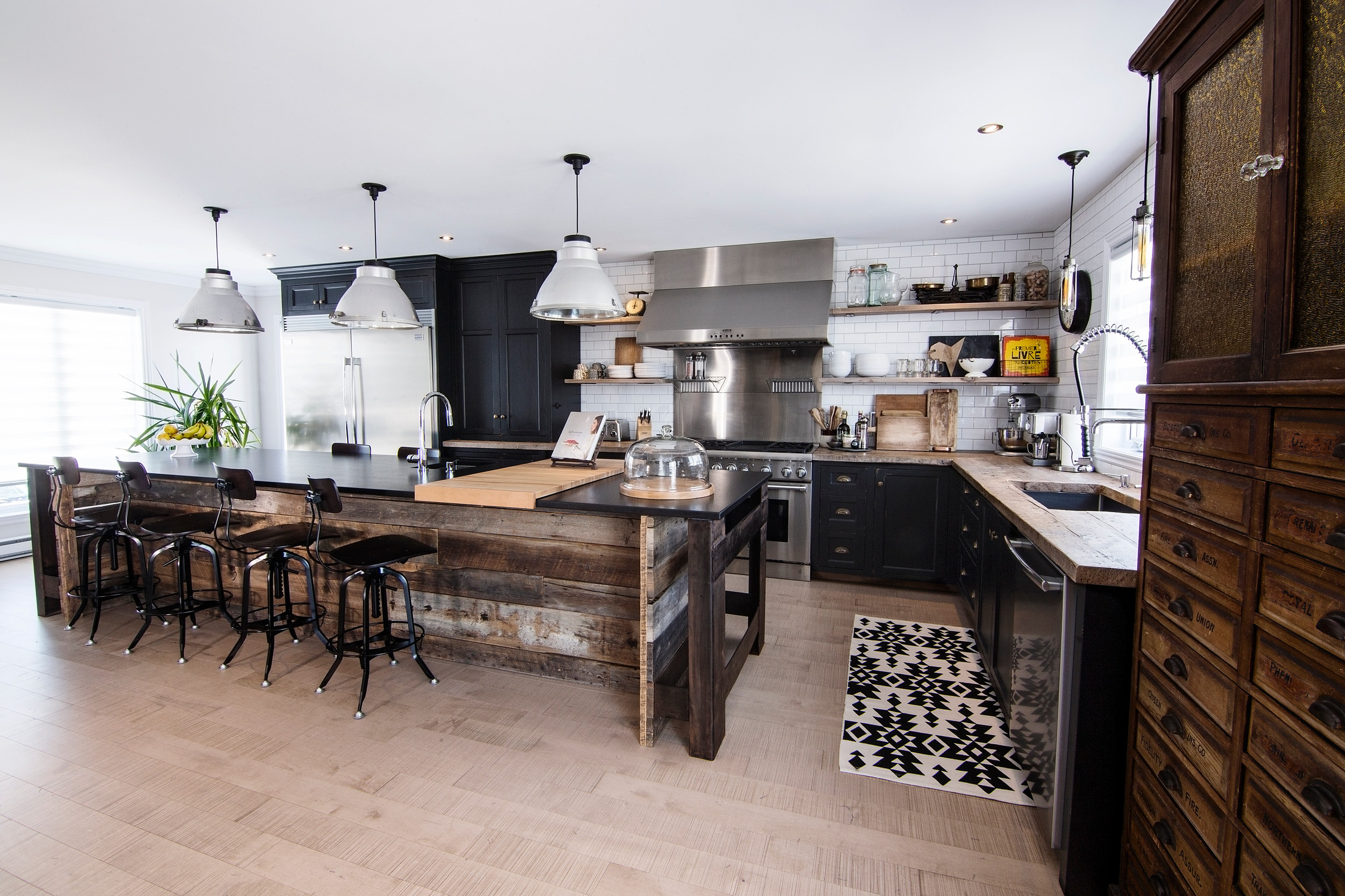 Meubles sur mesure Antique 3a Québec . StEulaie . Antique 3A