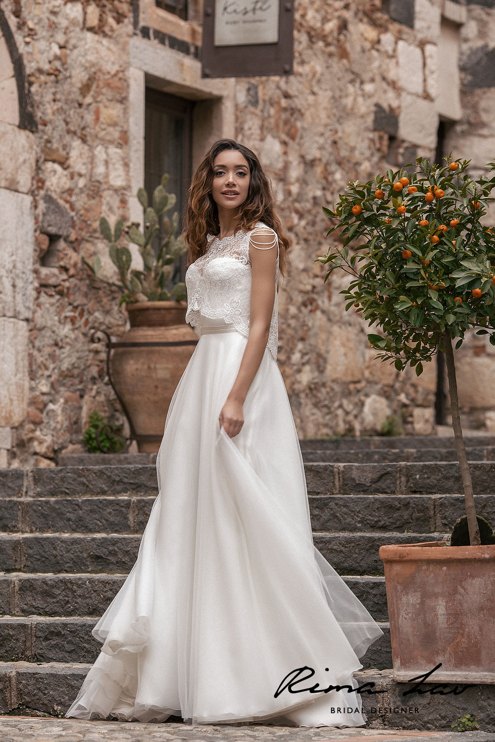 LIV + CROP TOP