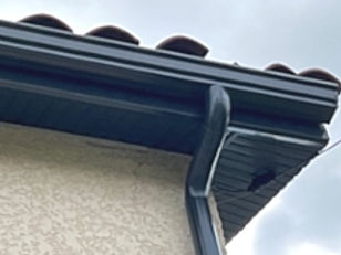 Pose de gouttieres alu zinc pvc sur Pennes Mirabeau, autour & le 13