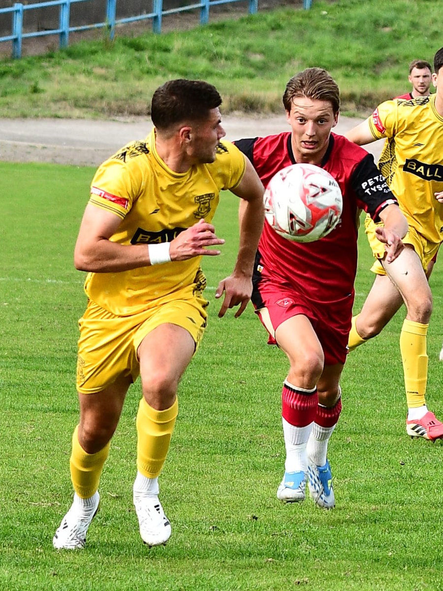 Alfie McDonough in action against Leek Town