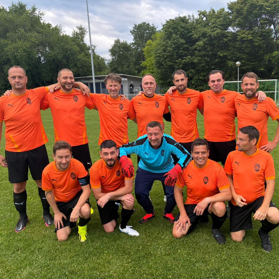 Senioren B brillieren auf heimischem Rasen