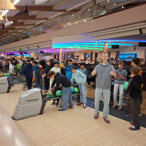 U14 beim Weihnachts-Bowling