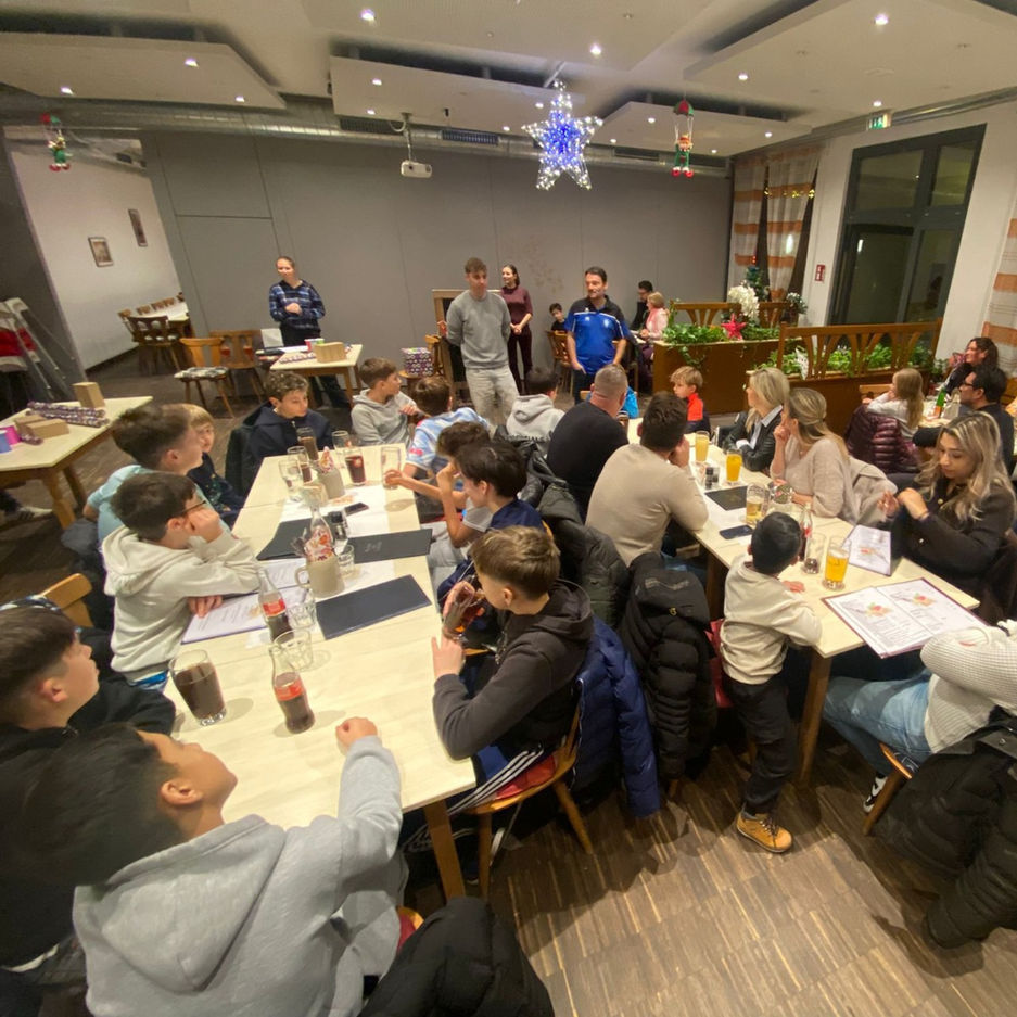 Stimmungsvoller Jahresabschluss der U14