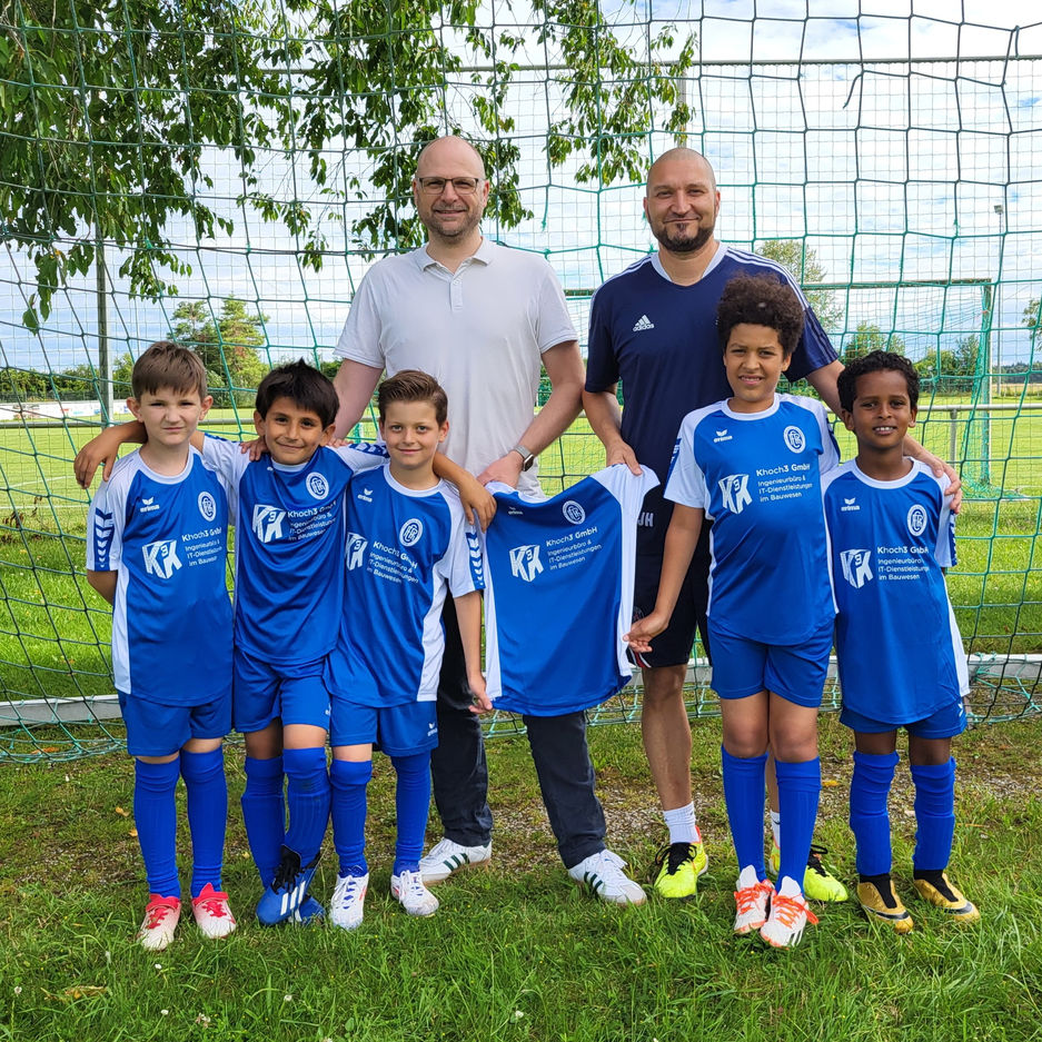 Neue Saison - neue Trikots - neuer Sponsor!!