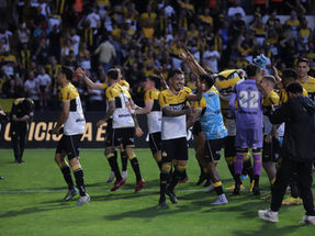 Criciúma e Coritiba se enfrentam valendo a liderança da Série B