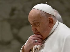 Médicos del Papa Francisco consideraron suspender su tratamiento por salud crítica