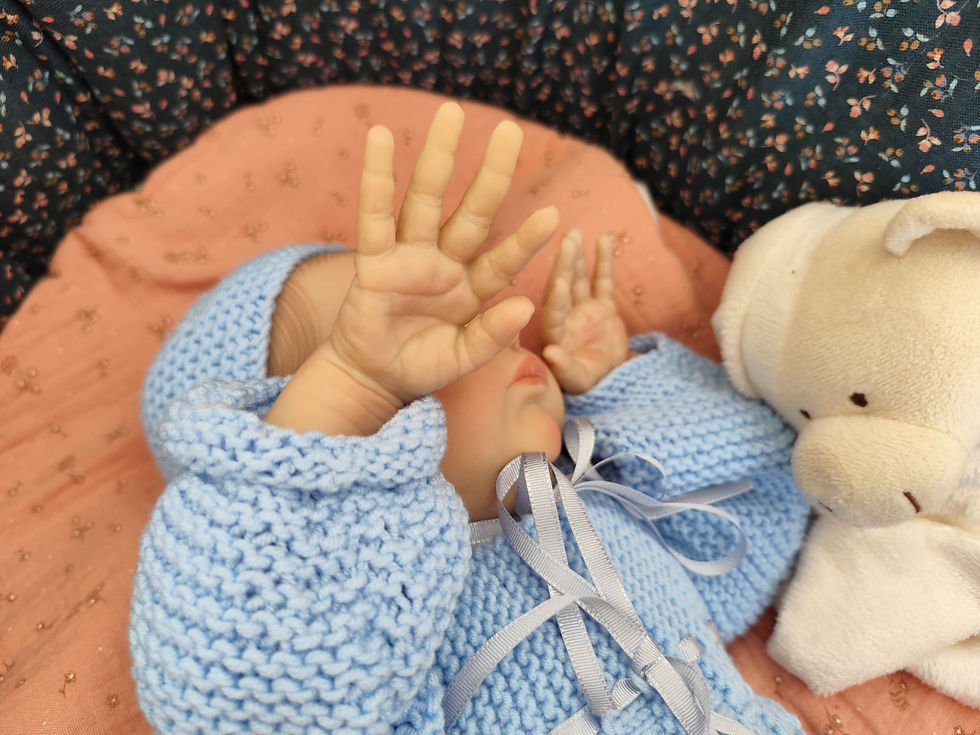 Miniatura: Muñeco realista Laura