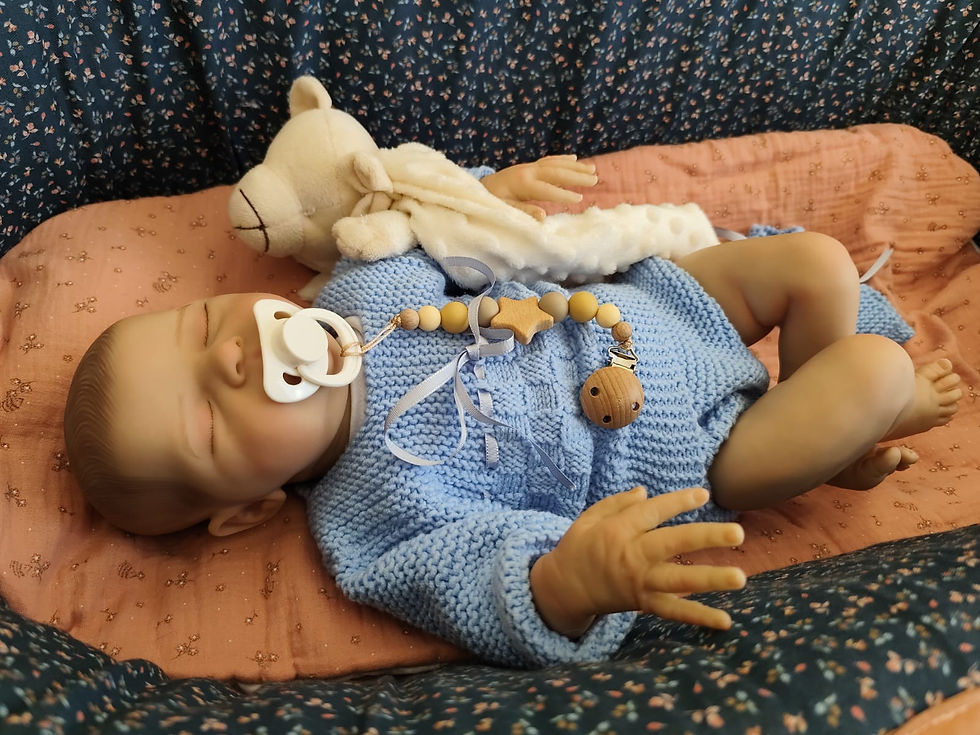 Miniatura: Muñeco realista Laura