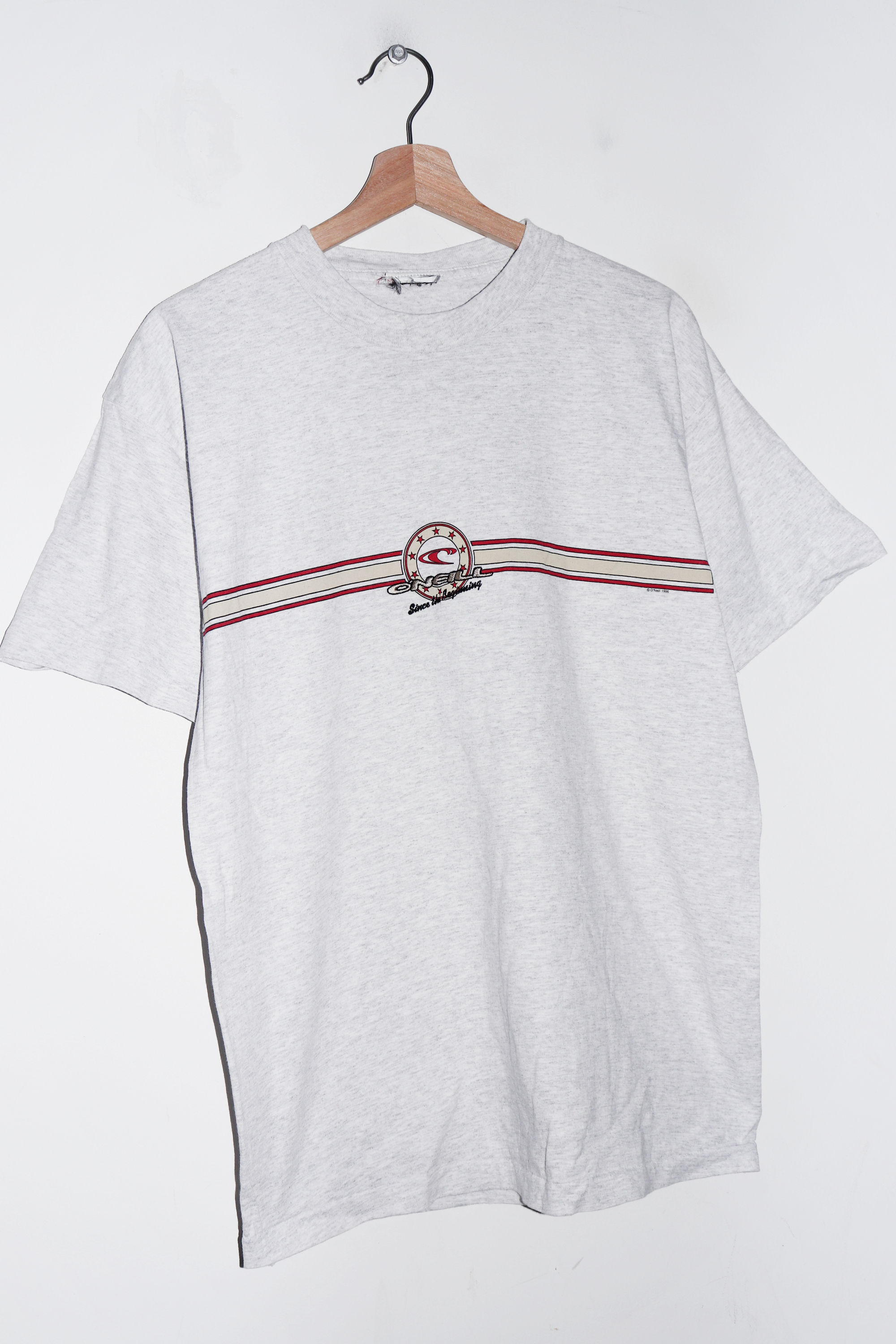Vintage 90s O'Neill Surfwear Embroidered Graphic Grey Tee (M-L)