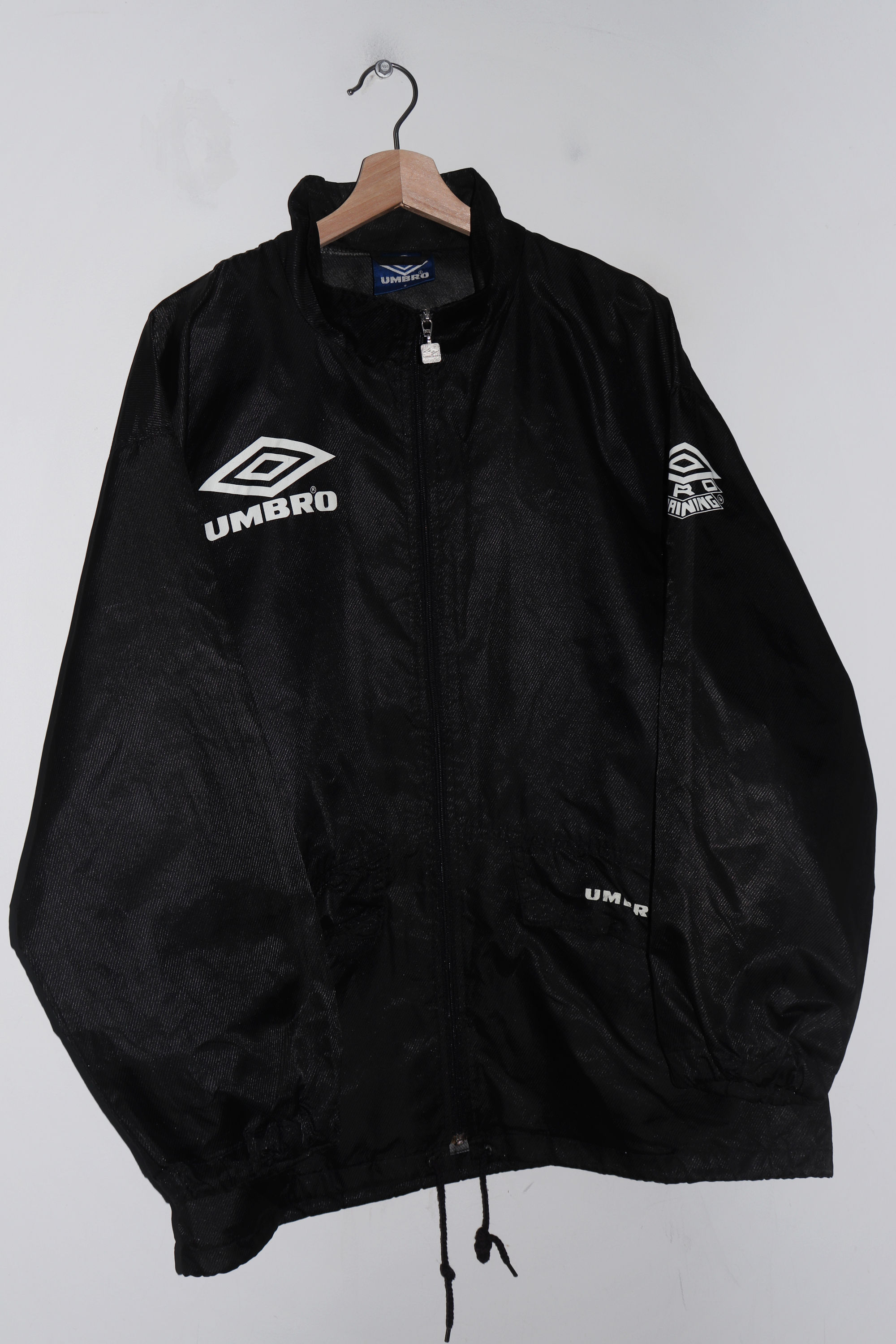 Vintage 90s Umbro Pro Training Graphic Football Training Spray Track Jacket (L)
