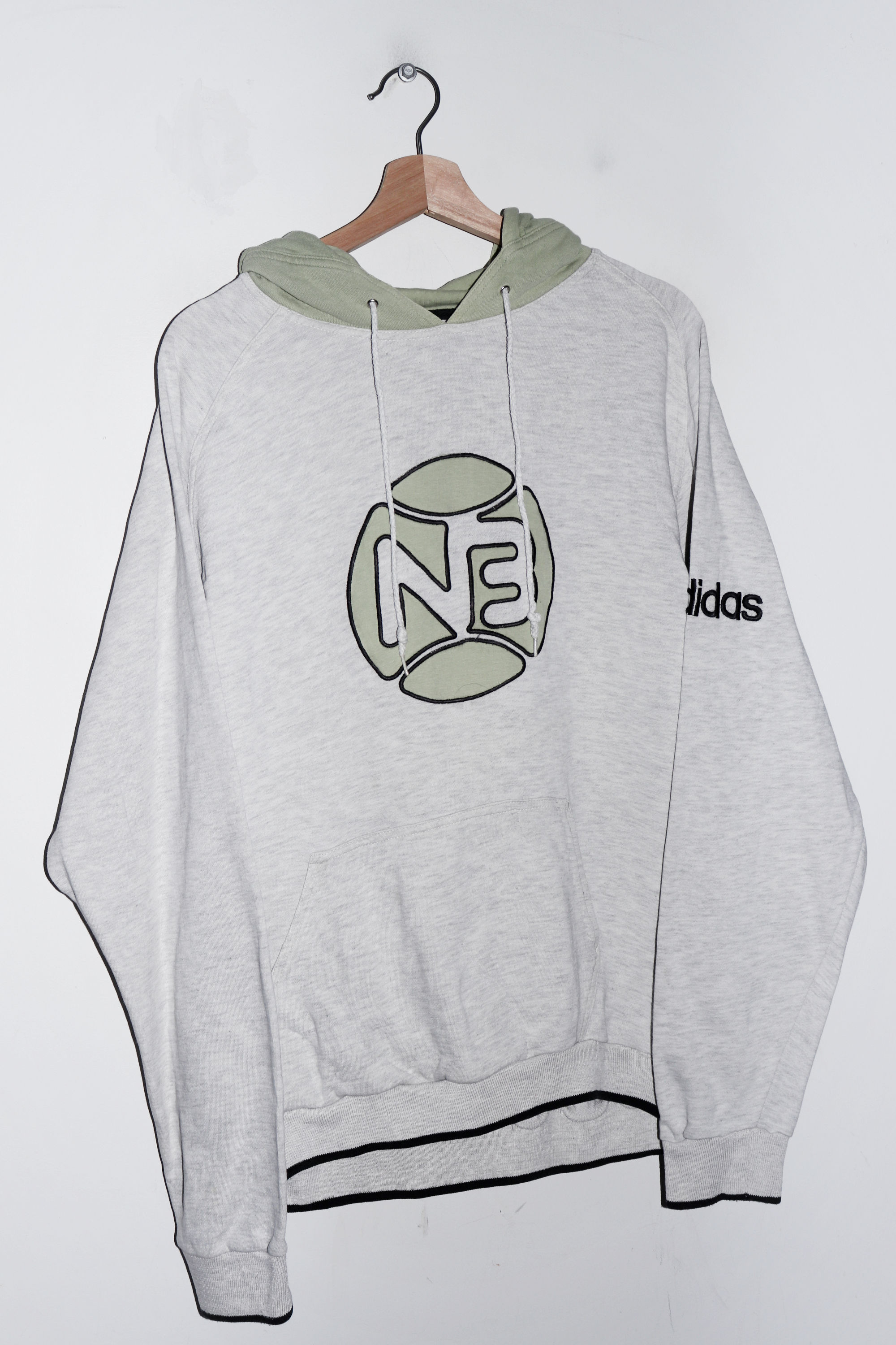 Vintage 90s Adidas Embroidered Graphic Grey Hoodie (L)