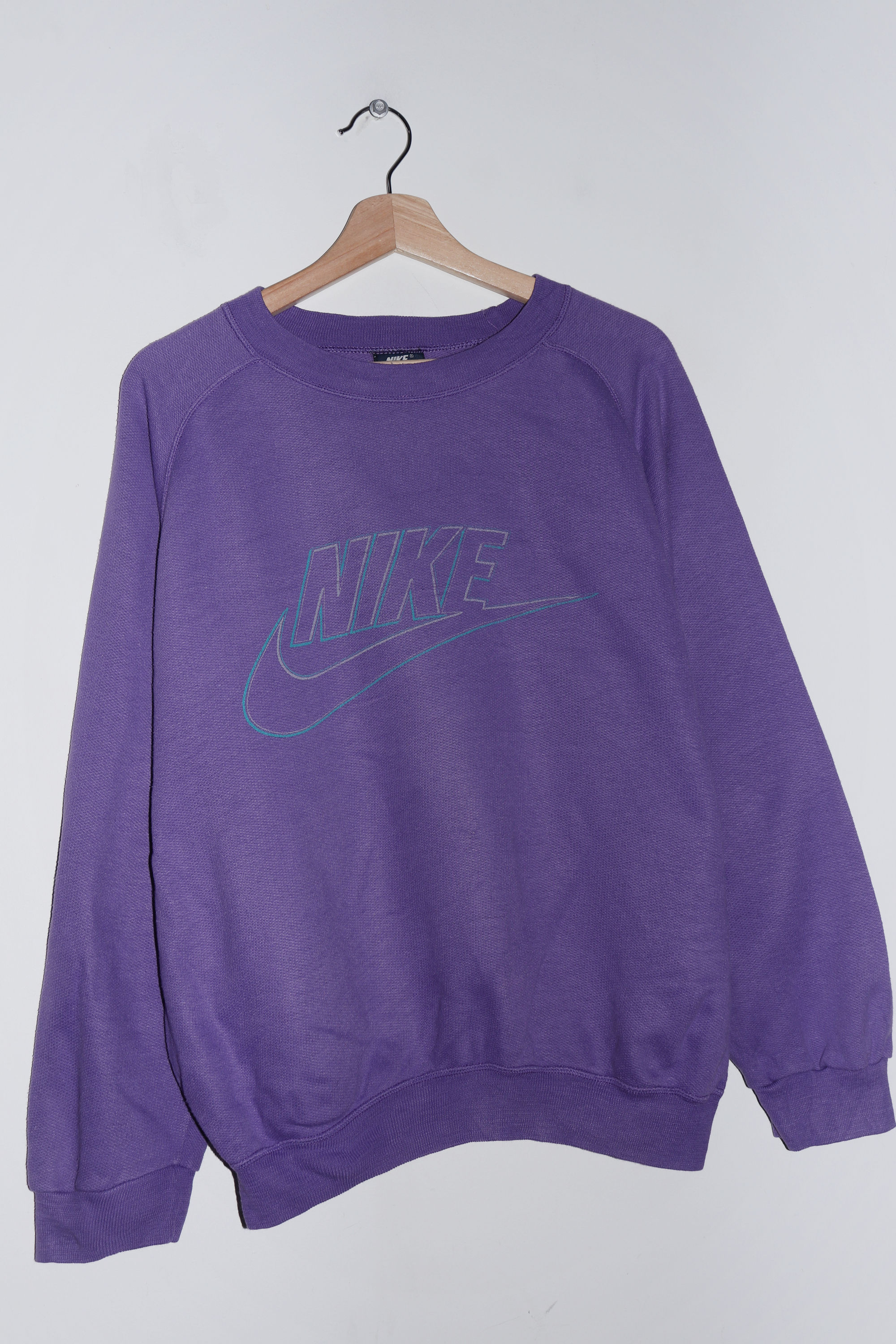 Vintage 80s Nike Navy Tag Swoosh Graphic Midweight Raglan Sweatshirt (M)