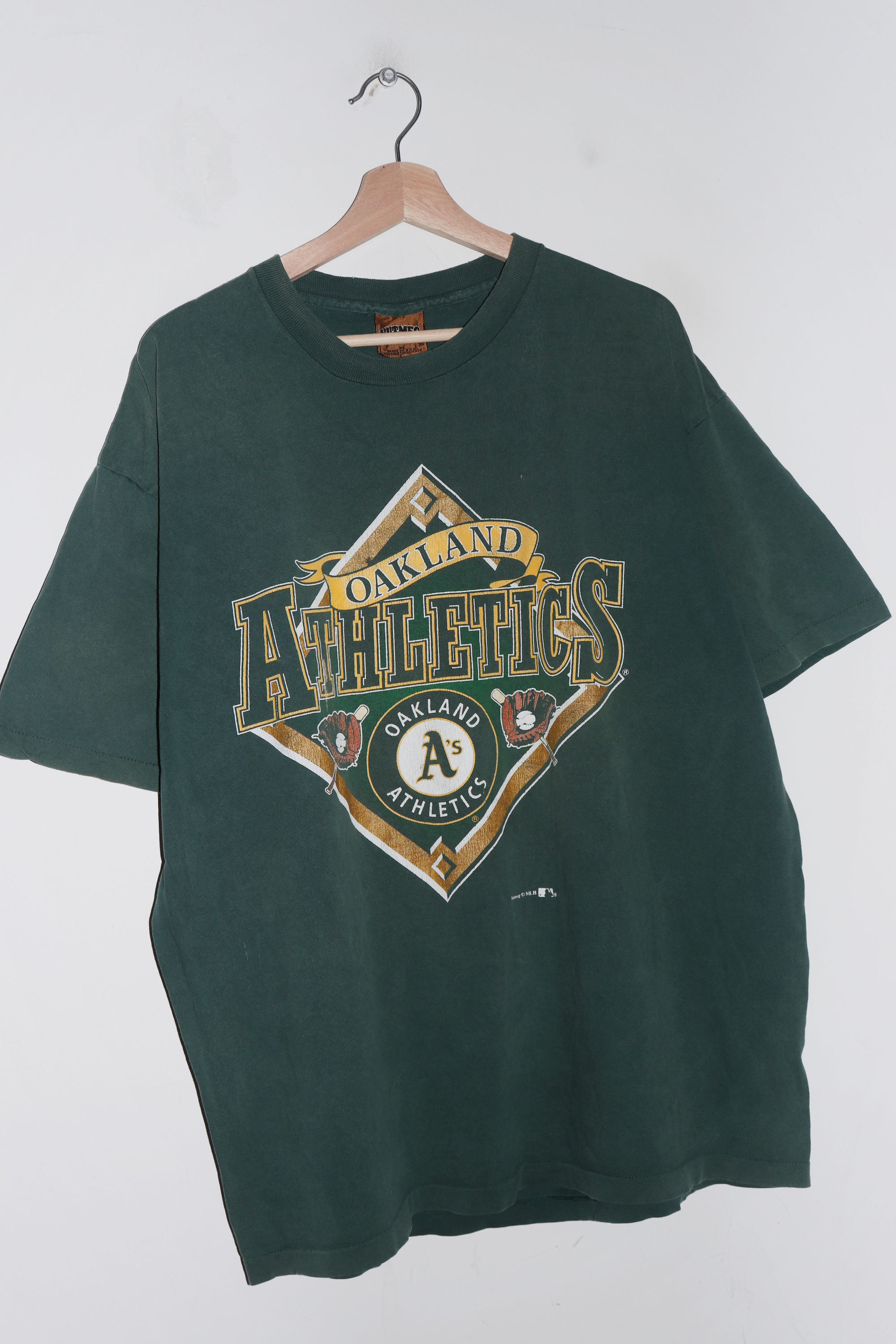 Vintage 90s MLB Oakland Athletics Graphic Tee (XL)