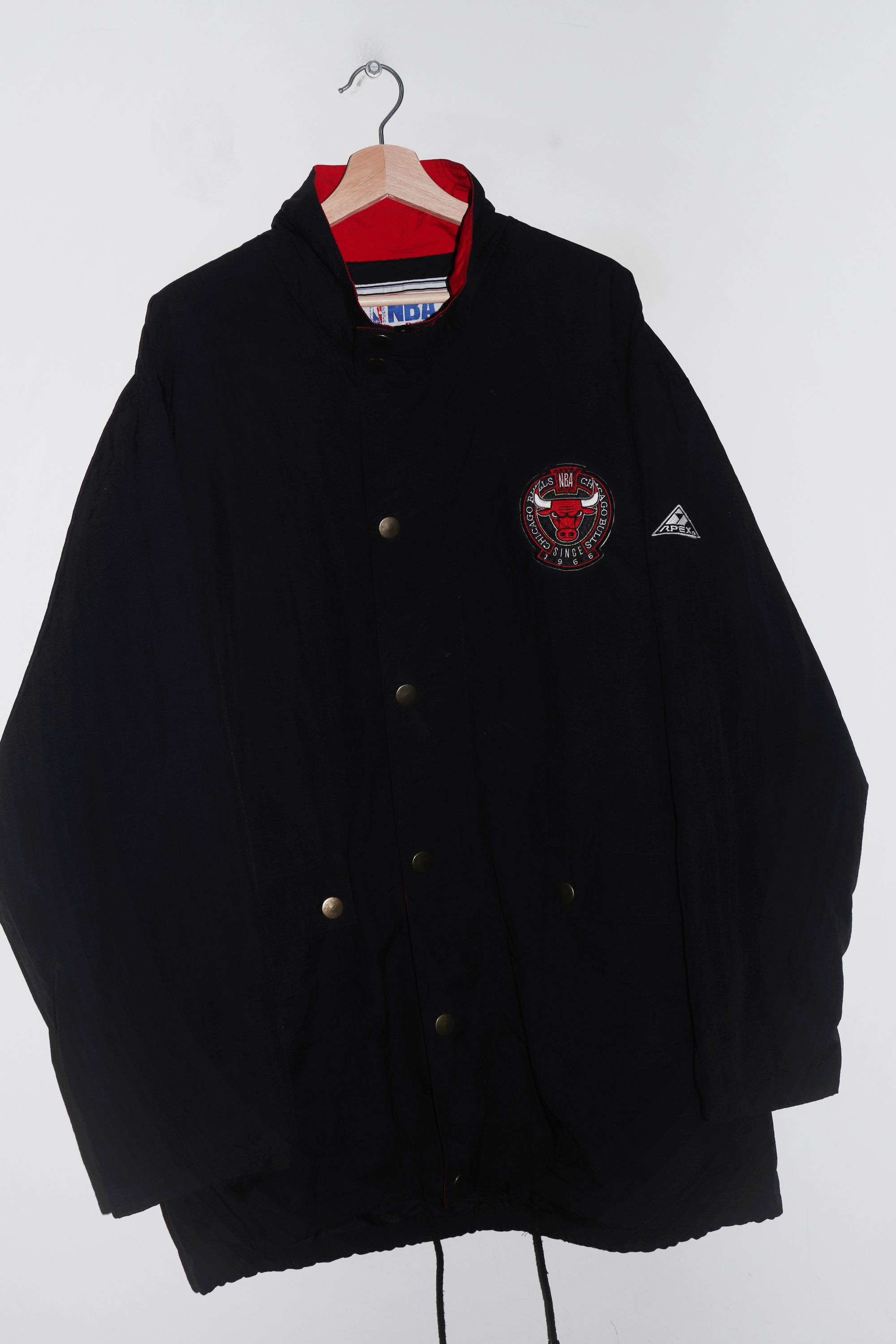 Vintage 90s NBA Chicago Bulls Embroidered Graphic Outerwear Jacket (XL)