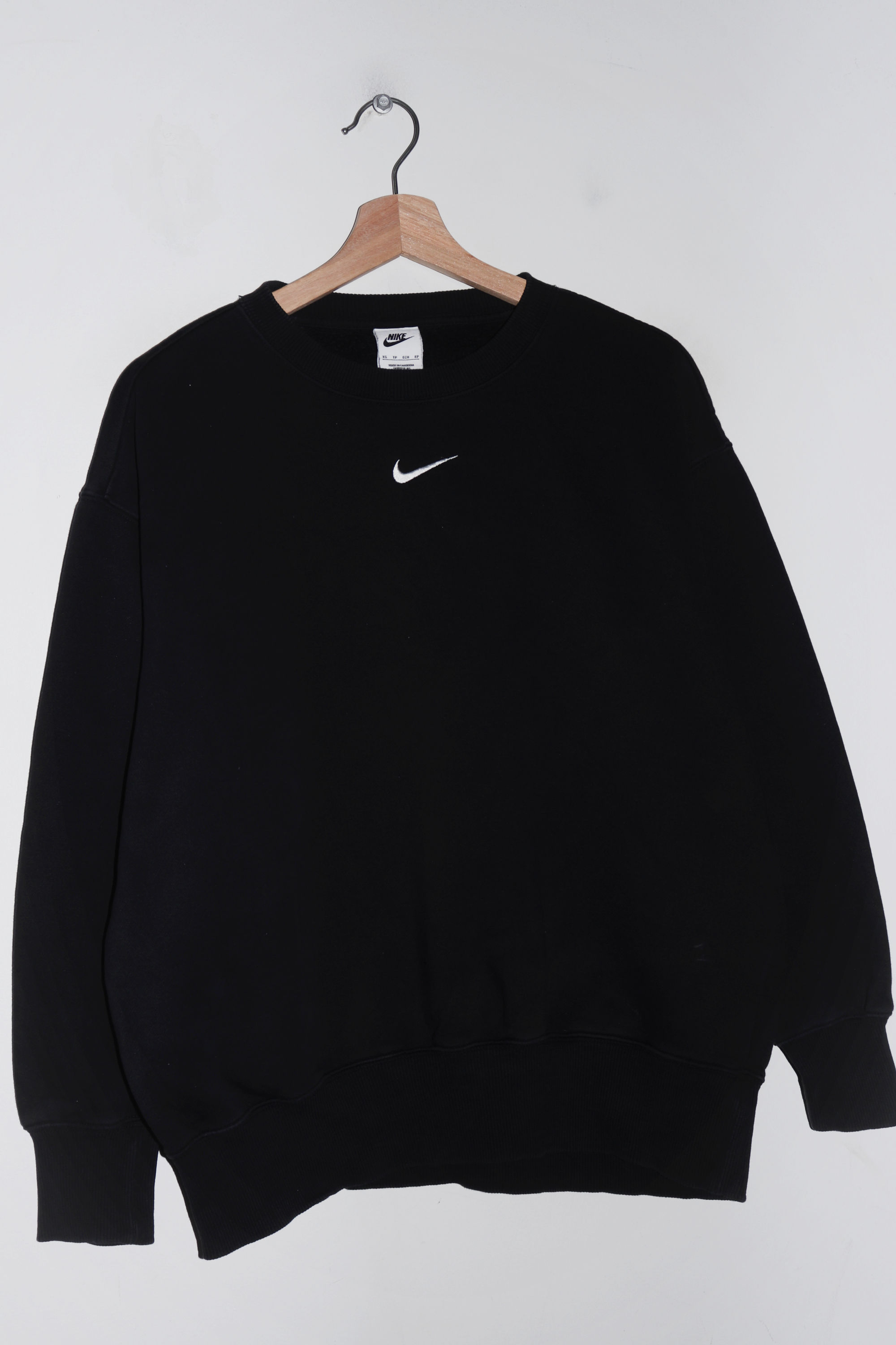 Nike Embroidered Centre Swoosh Black Sweatshirt (S-M/M)