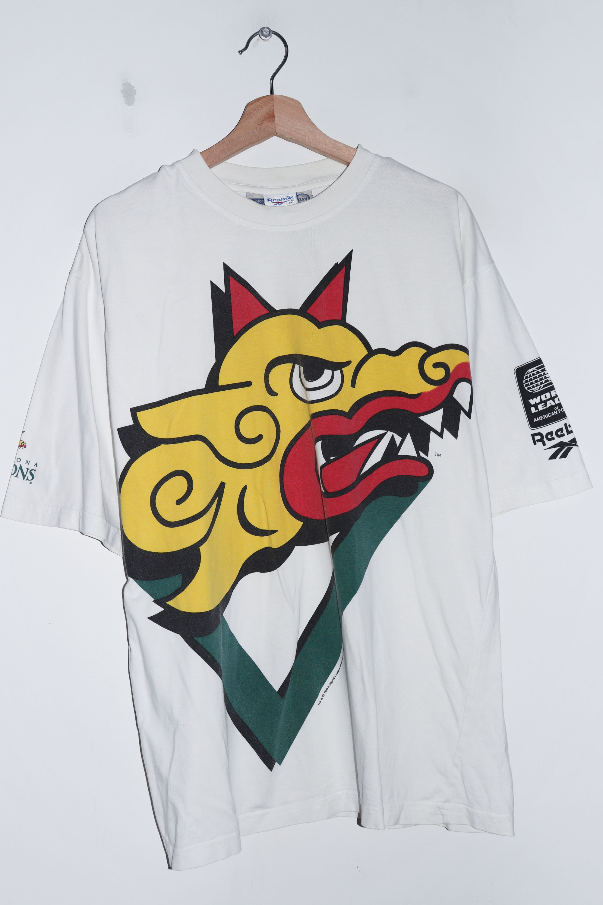 Vintage Reebok Barcelona Dragons American Football Graphic Tee (1994) (L-XL)