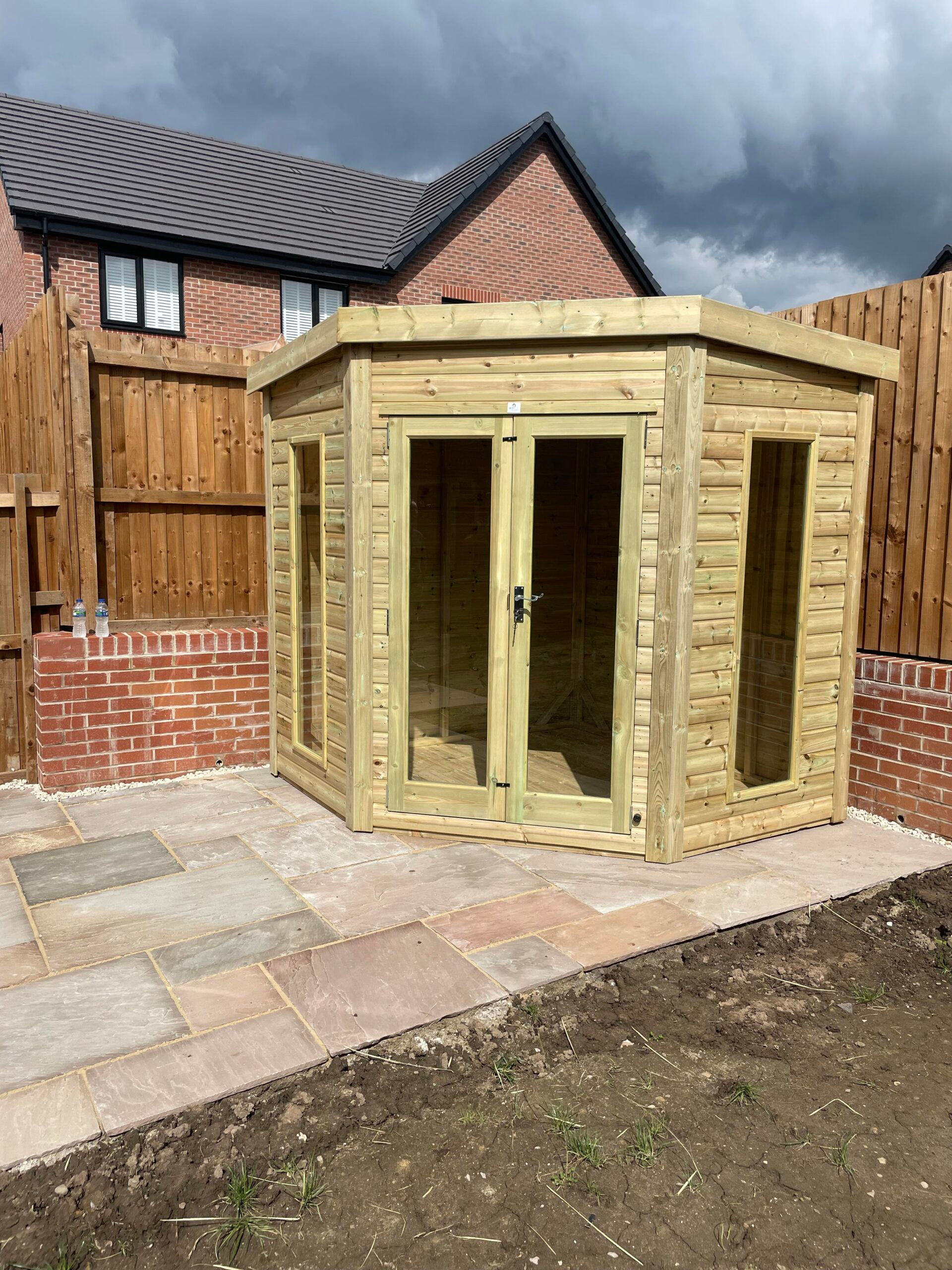 Contemporary Corner House - 12mm Cladding