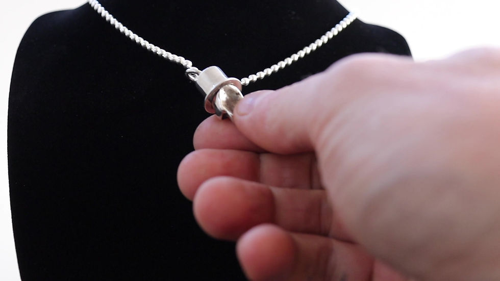 Thumbnail: Top Hat Skull Pendant