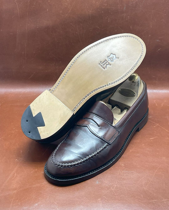 YAH　　　　　　　　　　　　　　　　　　　　　　　Alden　USA製 Alden 7141 Black Shell Cordovan Norwegian Split Toe Loafer