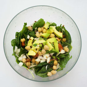 Chickpeas, Avocado and Spinach salad