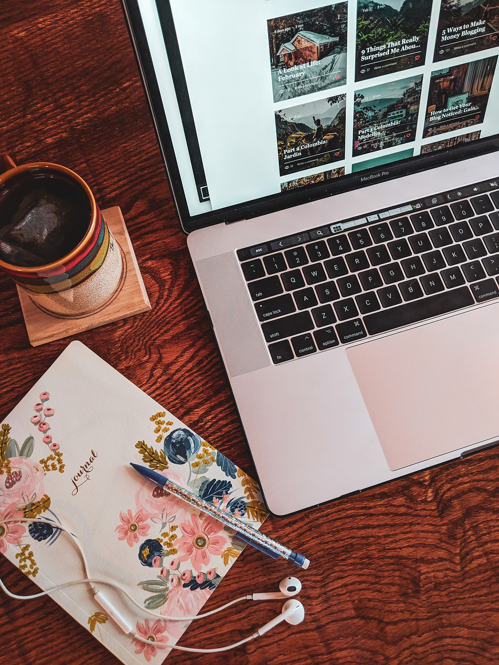 A guide to using Amazon affiliate links through the Amazon Associates Program.