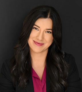 Headshot Jillian Peterson_edited.jpg