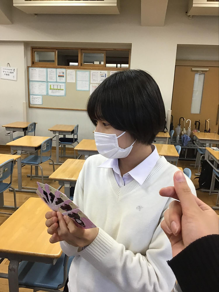 早稲田大学商学部 赤井華（仮名）
