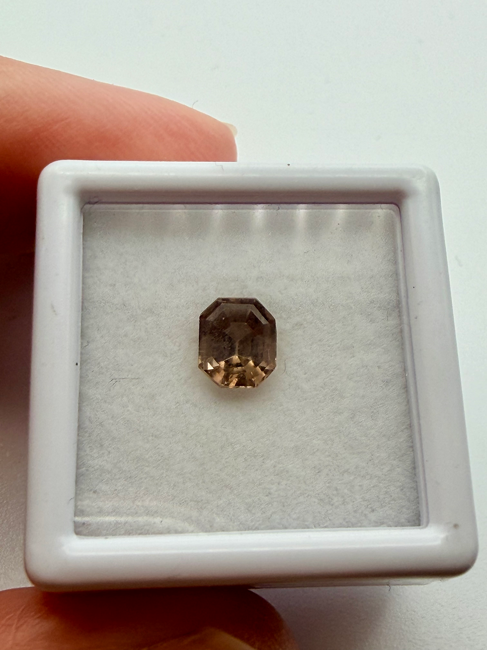 Thumbnail: Ken Harrington Cut Blush Tourmaline 6.6mm x 5.2mm 0.96cts