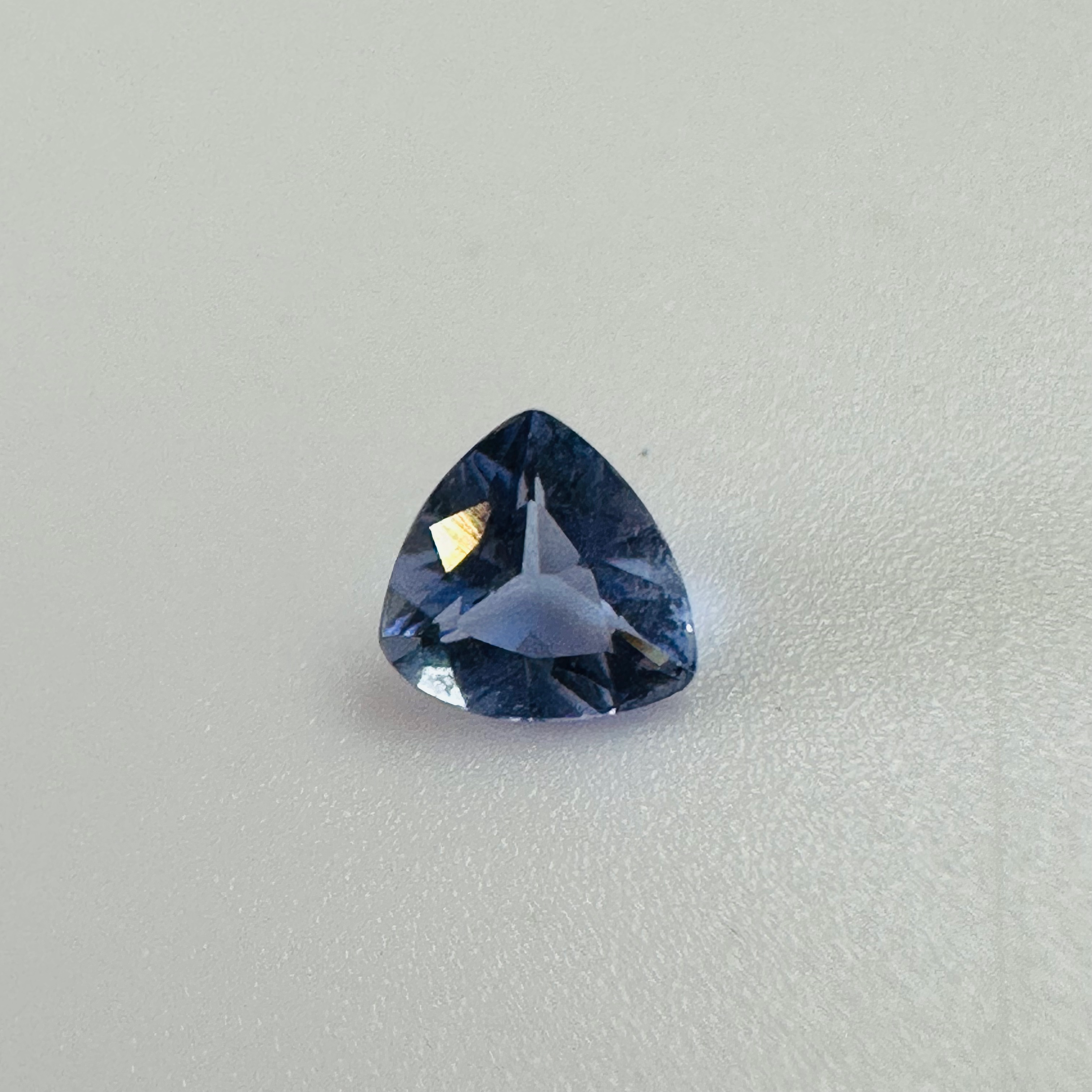 TANZANITE TRILLION 6MMX5.8MM  0.52CTS