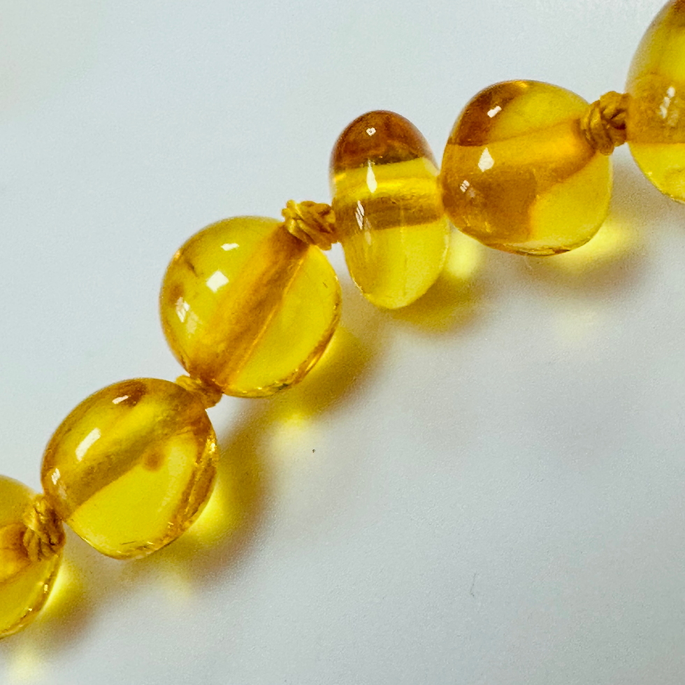 Thumbnail: New Amber knotted bracelet pale colour 8 inch