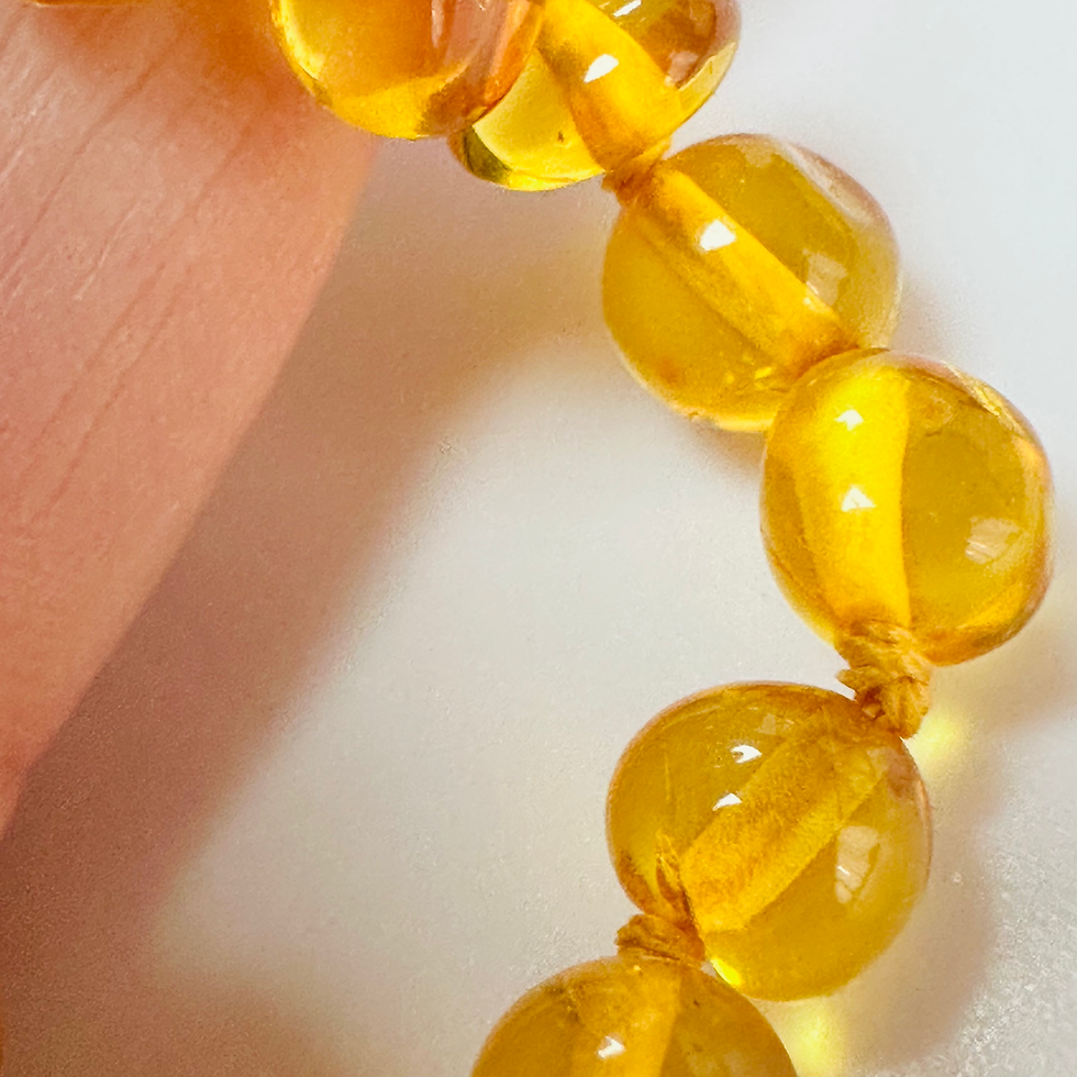 Thumbnail: New Amber knotted bracelet pale colour 8 inch