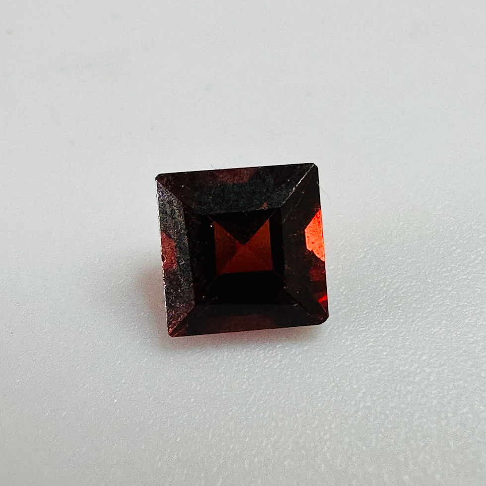 Thumbnail: GARNET SQUARE 5MM  0.86CTS RED