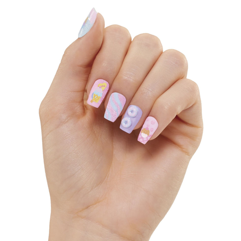 Miniatură: L.O.L. SURPRISE! OMG SWEET NAILS CANDYLICIOUS SPRINKLES SHOP SET PAPUSA CU ACCES