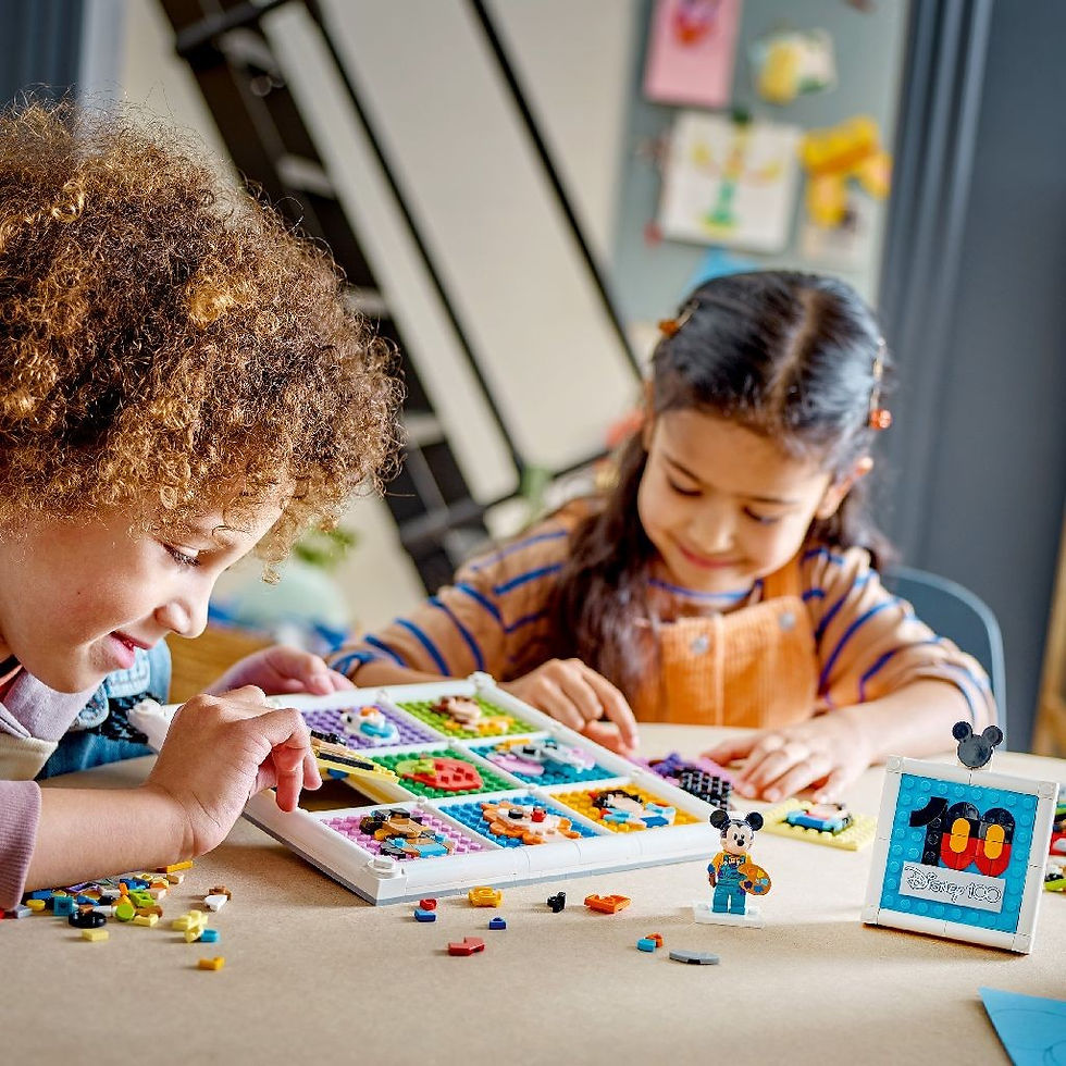 Miniatură: LEGO DISNEY CLASSIC 100 DE ANI DE FIGURI EMBLEMATICE DE ANIMATIE DISNEY 43221