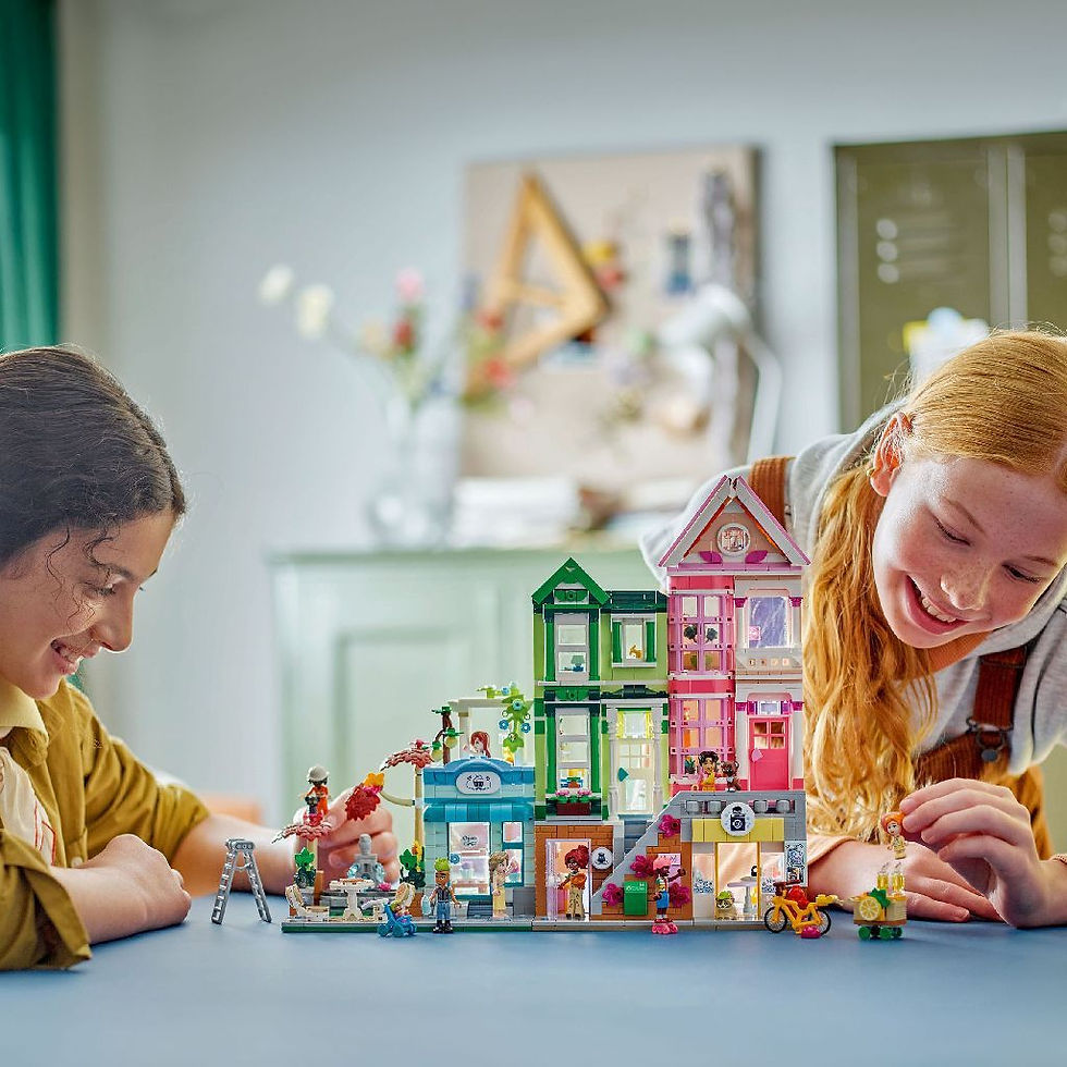 Miniatură: LEGO FRIENDS APARTAMENTE SI MAGAZINE ÎN ORASUL HEARTLAKE 42670